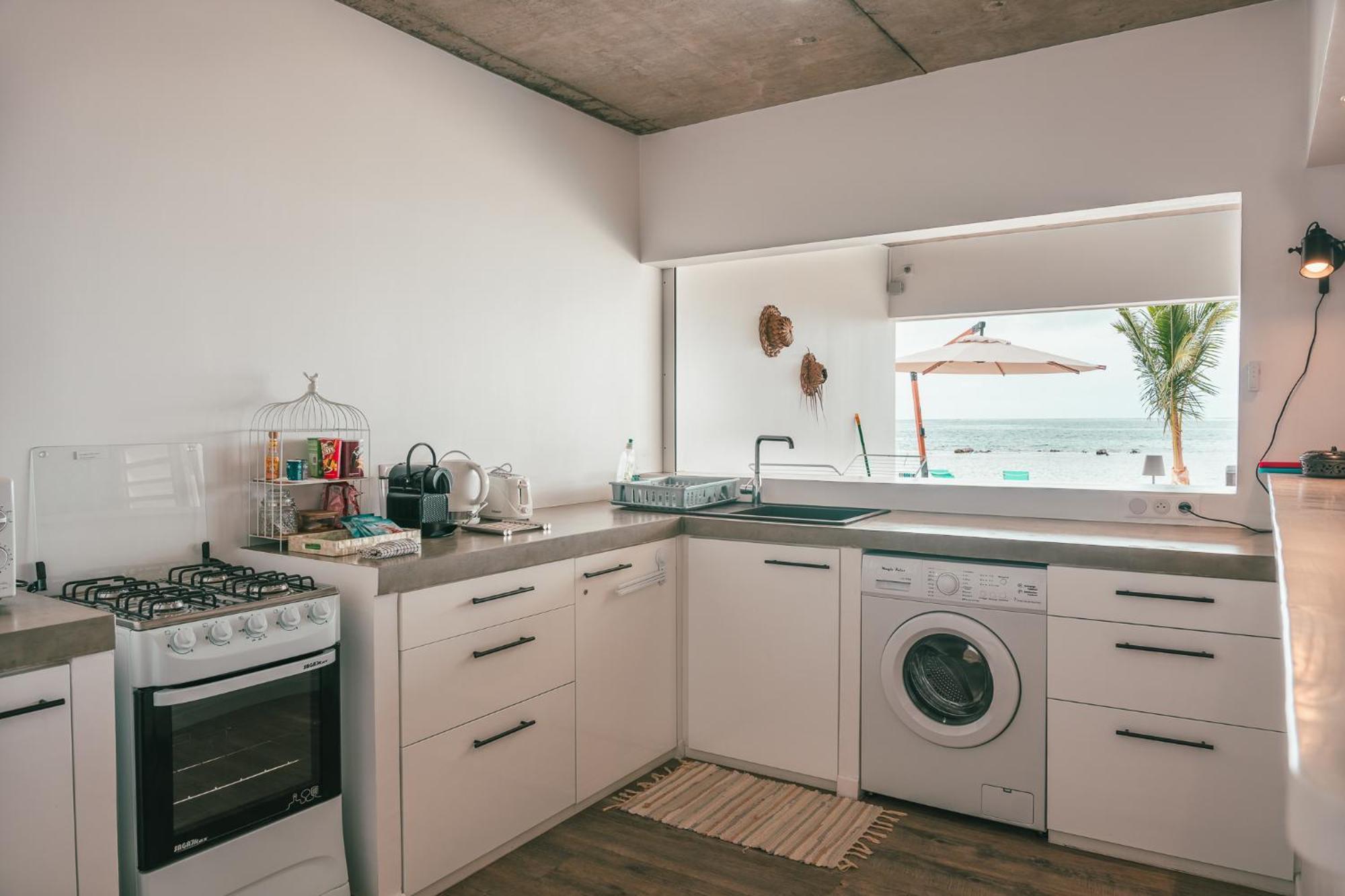 אוטורואה Pension Irivai, Appartement Rava 1 Chambre Bord De Mer מראה חיצוני תמונה