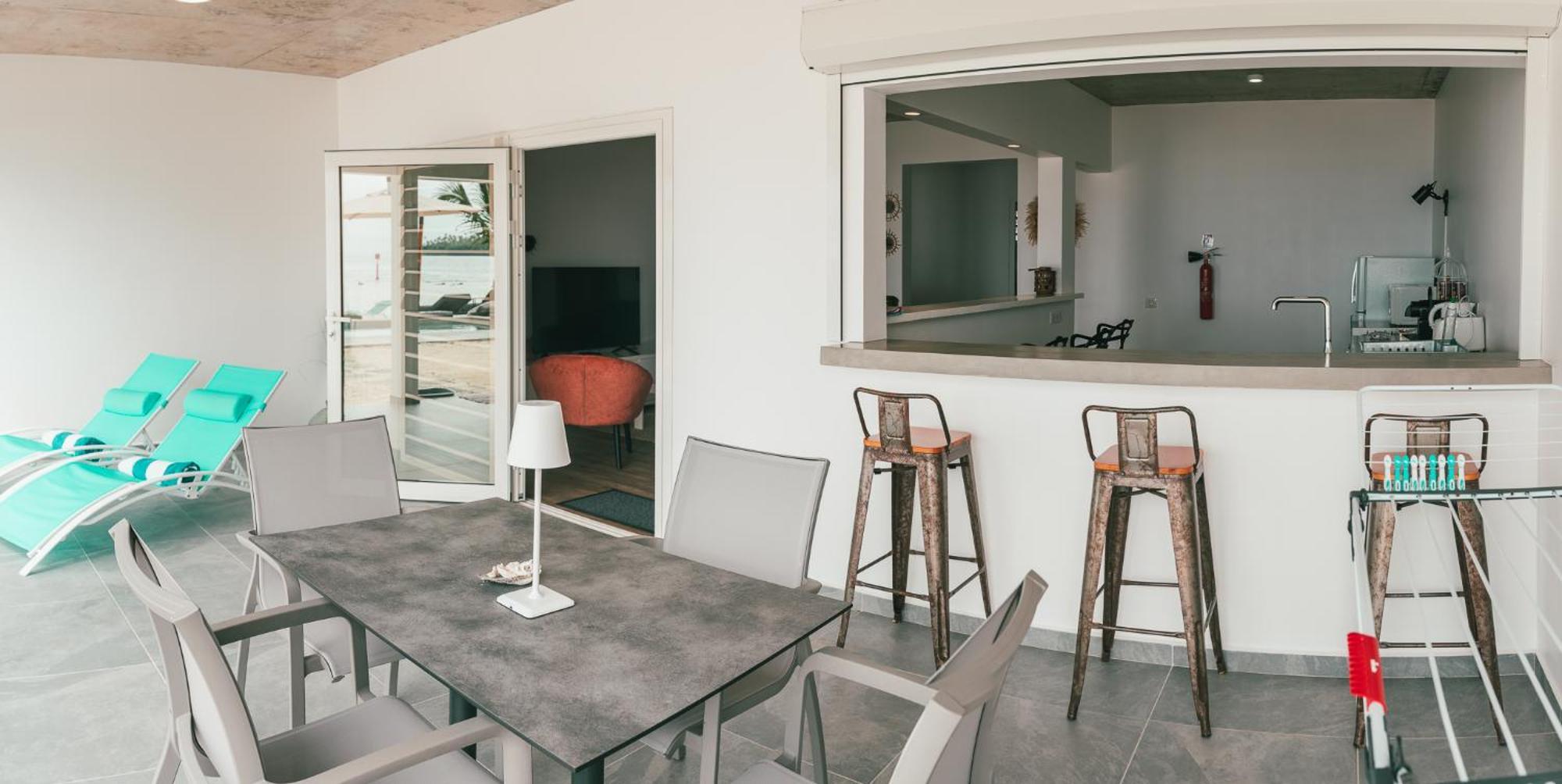 אוטורואה Pension Irivai, Appartement Rava 1 Chambre Bord De Mer מראה חיצוני תמונה